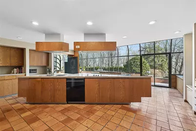 45 Southeast Road, Sands Point, NY 11050 - Photo 14