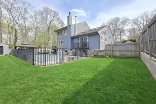 27 Ridgewood Ave, Selden, NY 11784 - Photo 4