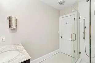 40 Dogwood Ln, Sands Point, NY 11050 - Photo 20
