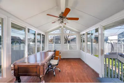 398 33rd Street, Lindenhurst, NY 11757 - Photo 12