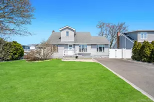 398 33rd St, Lindenhurst, NY 11757 - Photo 2