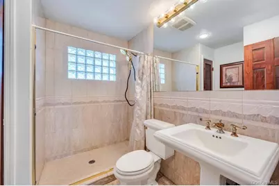 398 33rd Street, Lindenhurst, NY 11757 - Photo 26