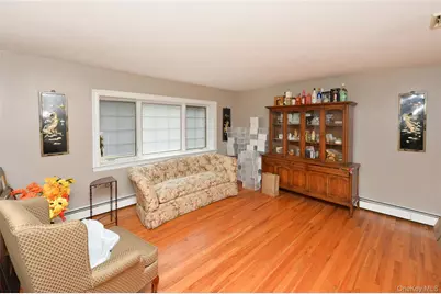 14 Lynmore Avenue, Salisbury Mills, NY 12577 - Photo 4