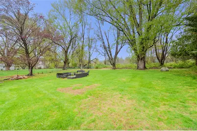 14 Lynmore Avenue, Salisbury Mills, NY 12577 - Photo 16