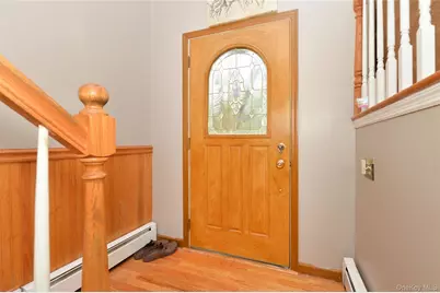 14 Lynmore Avenue, Salisbury Mills, NY 12577 - Photo 2