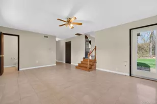 18 Stephen Dr, Hopewell Junction, NY 12533 - Photo 10