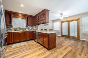 95 Ohio Ave, Long Beach, NY 11561 - Photo 6