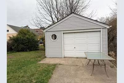 184 Cleveland Avenue, Mineola, NY 11501 - Photo 4