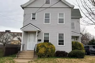 184 Cleveland Ave, Mineola, NY 11501 - Photo 2