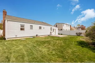 3866 Hudson Avenue, Seaford, NY 11783 - Photo 26
