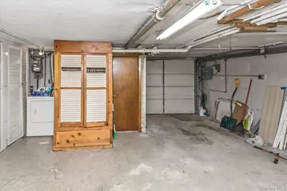 73-21 Cook Avenue, Middle Village, NY 11379 - Photo 16