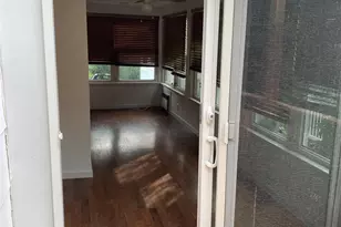 87-06 Palo Alto St, Hollis, NY 11423 - Photo 14