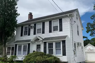 87-06 Palo Alto St, Hollis, NY 11423 - Photo 2