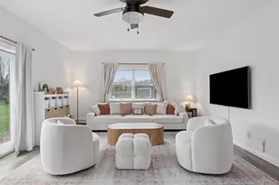 97 Grant Dr, Aquebogue, NY 11901 - Photo 10