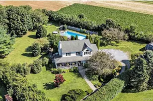 97 Grant Dr, Aquebogue, NY 11901 - Photo 20