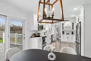 97 Grant Dr, Aquebogue, NY 11901 - Photo 6