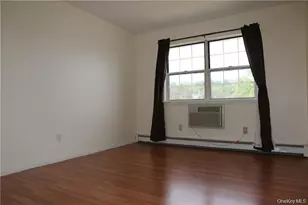 100 Hillside Dr, Middletown, NY 10941 - Photo 6