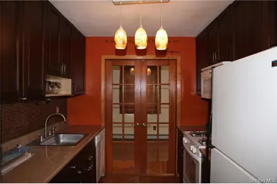 100 Hillside Drive #E16, Middletown, NY 10941 - Photo 4