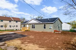 23 Spring St, Monticello, NY 12701 - Photo 2