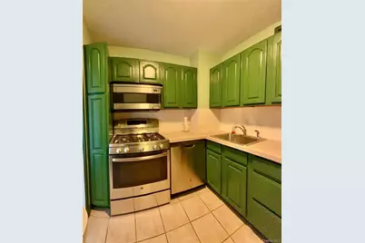 61-20 Grand Central Parkway, Forest Hills, NY 11375 - Photo 6