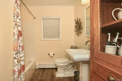 61 Newton Boulevard, Ronkonkoma, NY 11779 - Photo 20