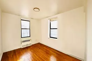 141-05 Pershing Crescent, Briarwood, NY 11435 - Photo 10