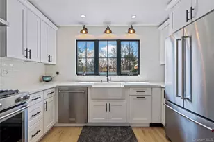 40 Bartley Ln, West Sayville, NY 11796 - Photo 14