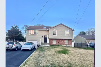 249 Bayport Avenue, Bayport, NY 11705 - Photo 1