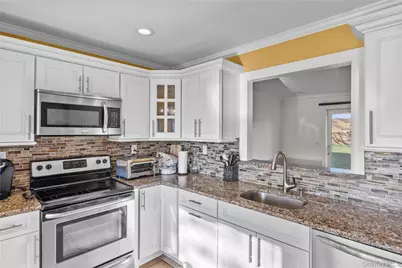 117 Scarlett Drive, Commack, NY 11725 - Photo 4