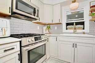27 Eastlake Dr, Thiells, NY 10984 - Photo 14