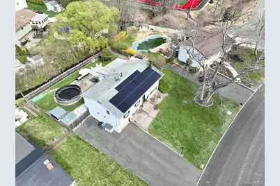 27 Eastlake Drive, Thiells, NY 10984 - Photo 2