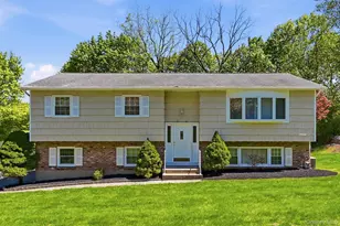 1 Muir Ln, New City, NY 10956 - Photo 2