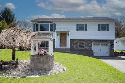 6 Kensington Way, Harriman, NY 10926 - Photo 2