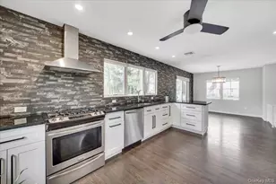 10 Sandhage Dr, Pearl River, NY 10965 - Photo 16