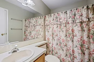 62 Mystic Cir, Bay Shore, NY 11706 - Photo 24