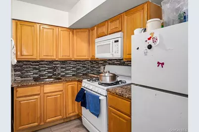 2058 Washington Avenue, Bronx, NY 10457 - Photo 20