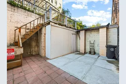 2058 Washington Avenue, Bronx, NY 10457 - Photo 16