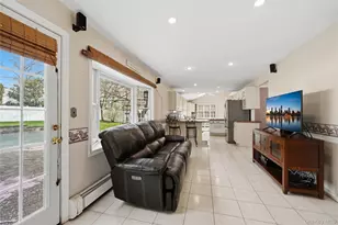 3 Shawmont Ln, Stony Brook, NY 11790 - Photo 10