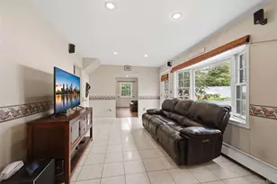 3 Shawmont Ln, Stony Brook, NY 11790 - Photo 8