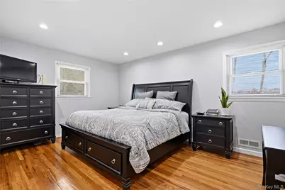 10 Valleyview Road, Elmsford, NY 10523 - Photo 16