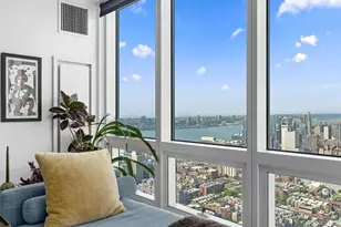 350 W 42nd St, New York, NY 10036 - Photo 4