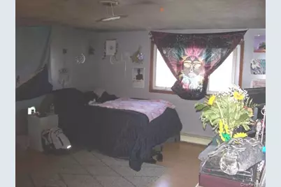 1053 Lorraine Drive, Franklin Square, NY 11010 - Photo 12