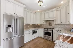 21 E Moriches-Riverhead Rd, East Moriches, NY 11940 - Photo 6