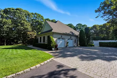 21 E Moriches Riverhead Road, East Moriches, NY 11940 - Photo 14