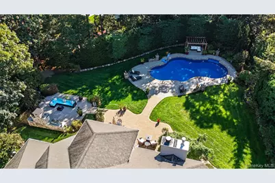 21 E Moriches Riverhead Road, East Moriches, NY 11940 - Photo 6