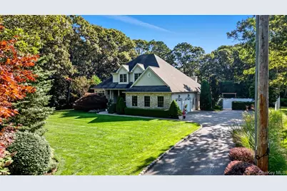 21 E Moriches Riverhead Road, East Moriches, NY 11940 - Photo 2