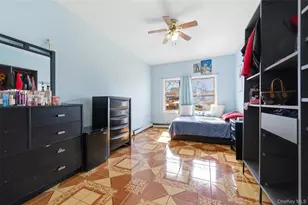 116 Oak Ave, Hempstead, NY 11550 - Photo 16