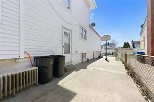 116 Oak Ave, Hempstead, NY 11550 - Photo 26