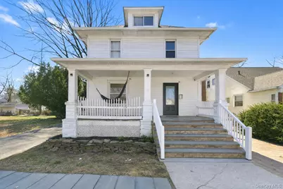 116 Oak Avenue, Hempstead, NY 11550 - Photo 2