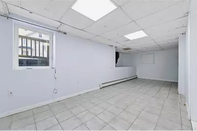 116 Oak Avenue, Hempstead, NY 11550 - Photo 24